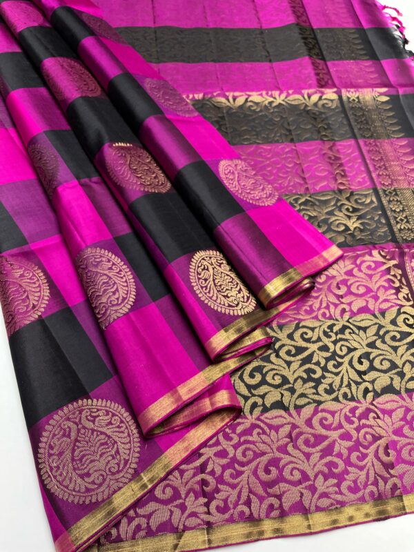 Soft silk checked pattern saree
