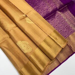 Exclusive  1/2 Vattam Bhutta with Tissue Border Soft Silk Saree
